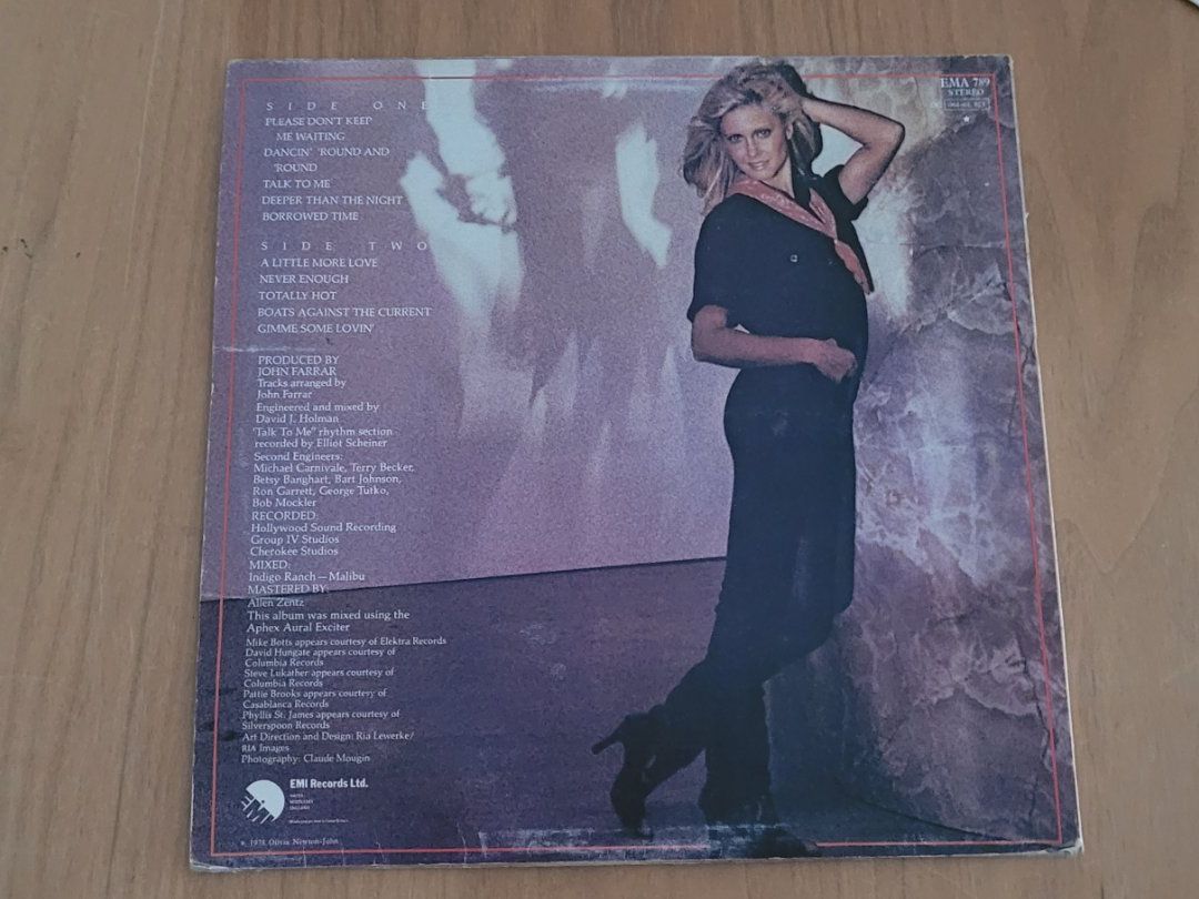 Vinyles: LP  Olivia Newton-John – D'occasion à Martigny par MZ-67 1