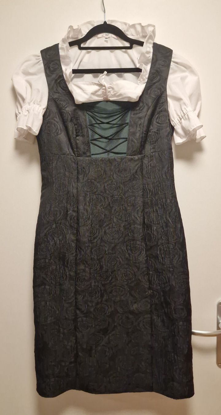 Vestiti: Moser Trachten - Dirndl mit Rosenmuster inkl. Bluse - Gr.38 – Usato da Fällanden venduto da zeno01