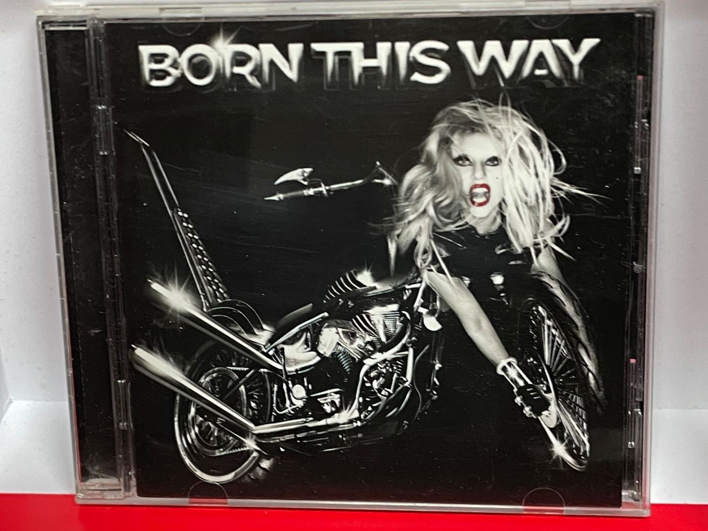 CDs: Lady Gaga-Born This Way – Gebraucht aus Muri b. Bern von AdidasCollector 2