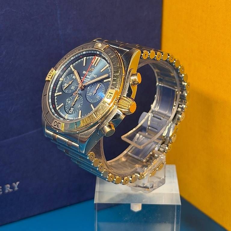 Orologi: Breitling Chronomat B01 42 UB0134 – Usato da Genève venduto da minty.watches 1