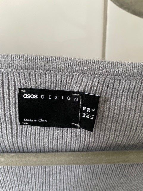 Asos Maglioni & Felpe: Asos Design grauer Pullover mit Cutouts Gr Eu 38 neu – Nuovo (secondo la descrizione) da Zürich venduto da Pony74 2
