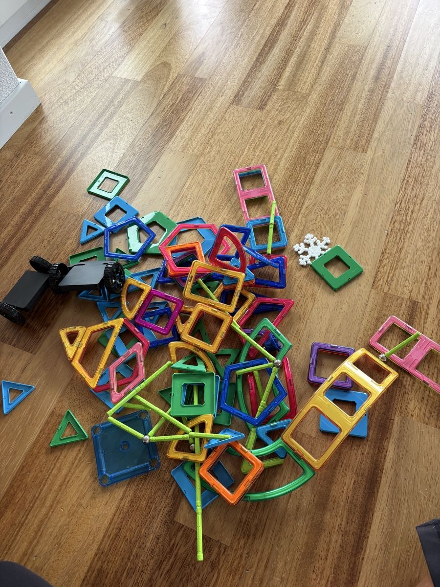 Jouets: Geomag Original Magnetic Construction Set – D'occasion à Männedorf par mangotango01 1