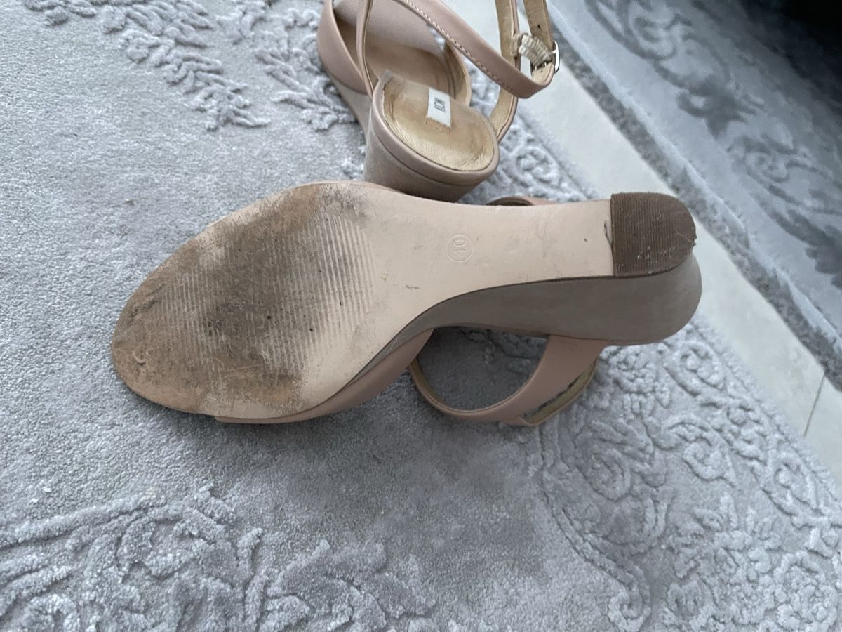 Scarpe da donna: Kiomi Sandalen – Usato da Weisslingen venduto da Spiegelbild0 3