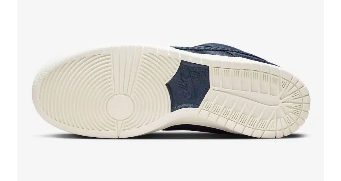 Nike Scarpe da uomo: SB Dunk Low "Midnight Navy/Desert Ochre – Nuovo e nell'imballaggio originale da Pfäffikon ZH venduto da Stickiller 3