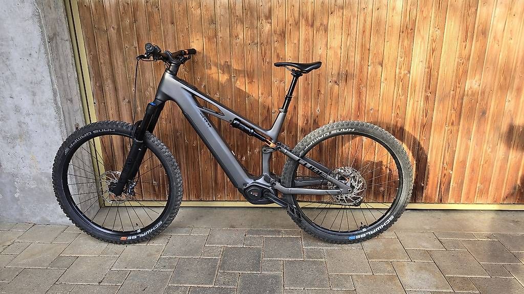 Vélos: E-Bike Cube Carbon Neuwertig  – D'occasion à Bronschhofen par Timi.g