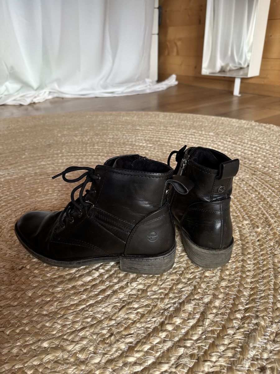 Tamaris Scarpe da donna: Tamaris Stiefeletten, schwarz – Usato da Untervaz venduto da fabiagiulia 1