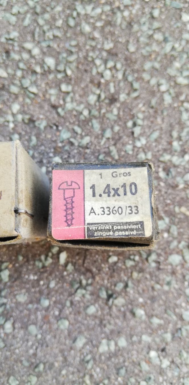 Tutti gli attrezzi: 2 Packungen mit kleinen Schrauben ab 1Fr. – Nuovo (secondo la descrizione) da Thun venduto da Matthias72 2