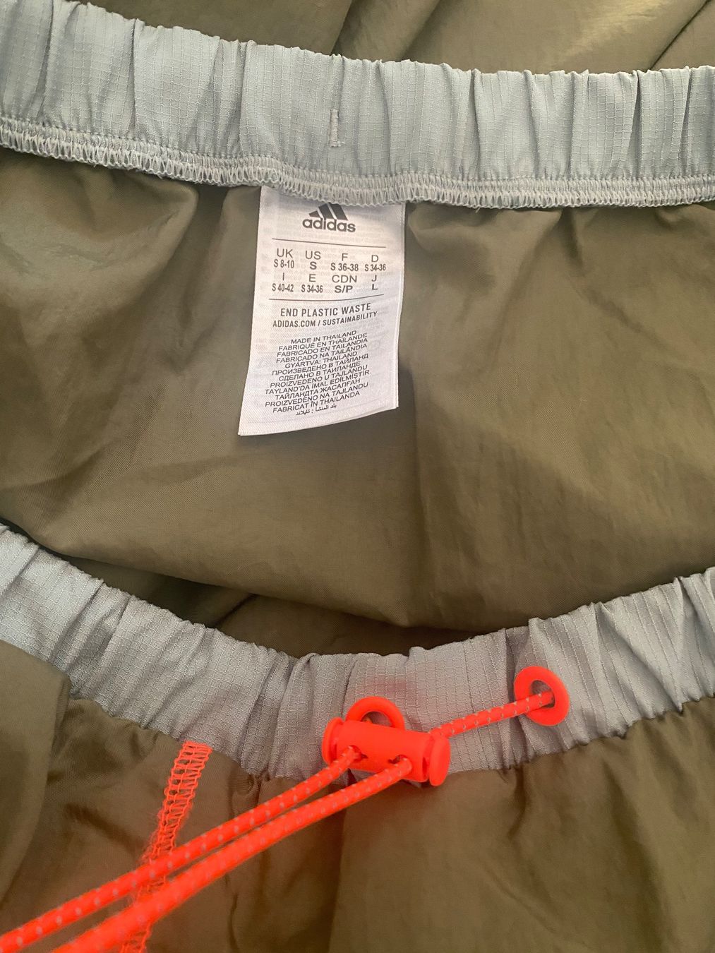 Adidas Jupes: ADIDAS cooler Rock – D'occasion à Jona par vanessasupermarket20 6