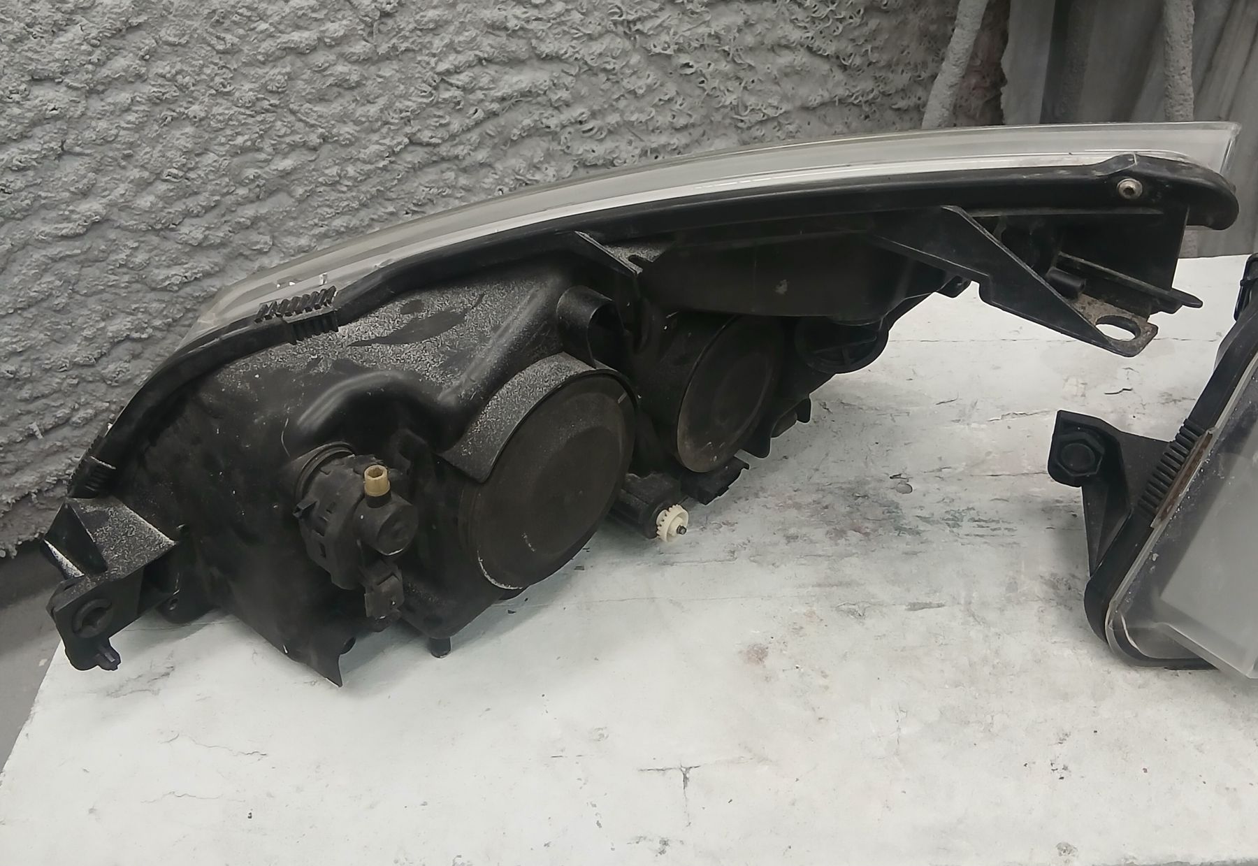 Phares: Phares Renault Espace IV – D'occasion à la heutte par Auto-stock 3