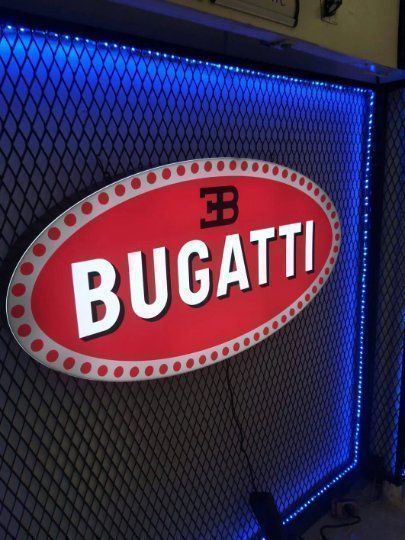 Bugatti Leuchtschilder, Bugatti Wohnaccessoire Wandleuchte