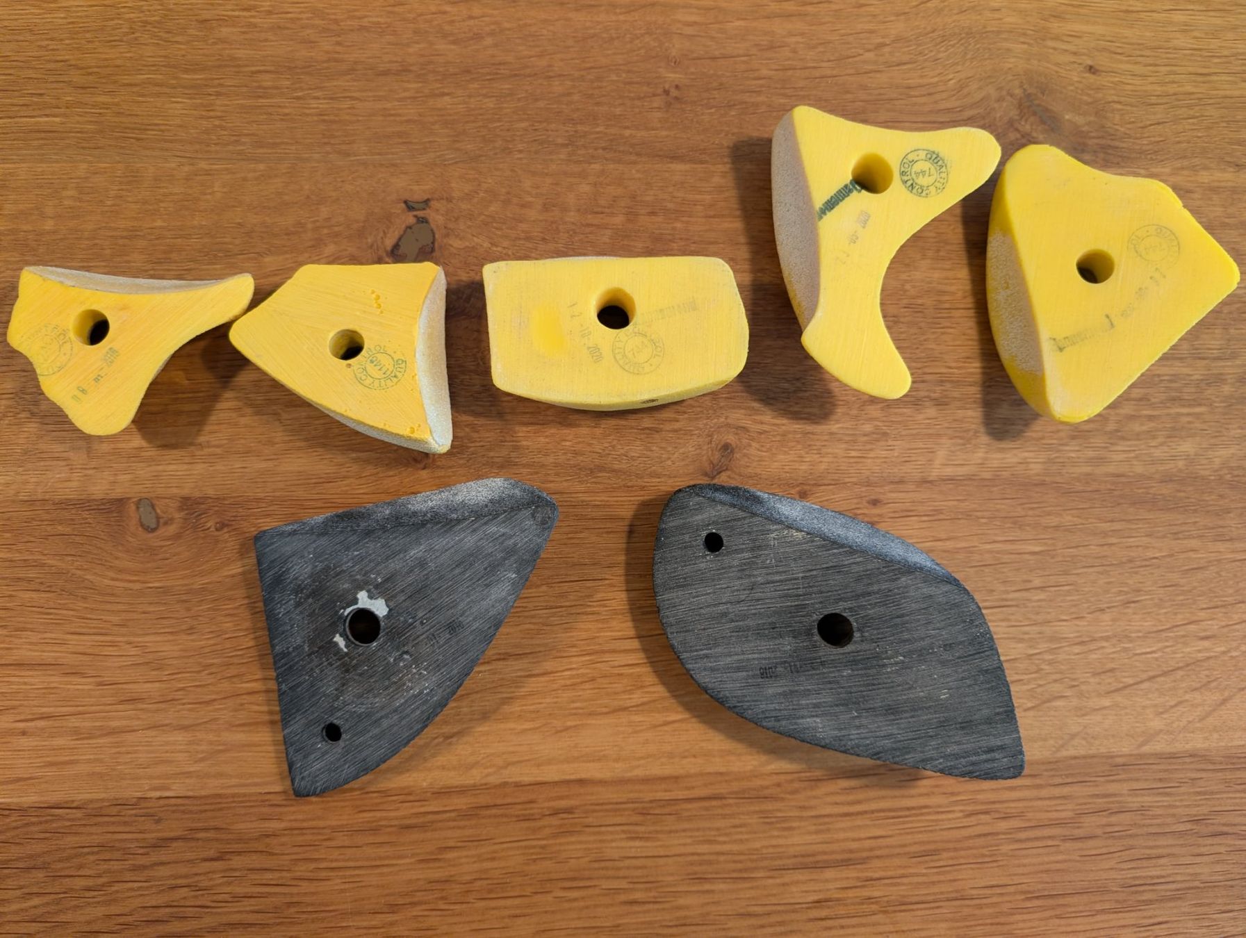 Pareti & prese d'arrampicata: 7 originale Moonboard Klettergriffe 2016 School Holds Set B – Usato da Rotkreuz venduto da CRLNSC 1