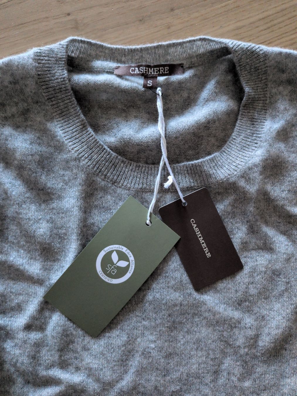 Pulls & Sweat-shirts: Cashmere dünner Pullover Grösse S – Neuf (Voir description) à Worb par joe_j7lc 1