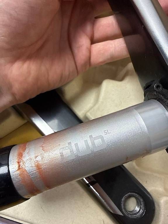 Pezzi di ricambio: SRAM RED Crankset DUB SL 175mm – Usato da Winterthur venduto da umuumu01 1