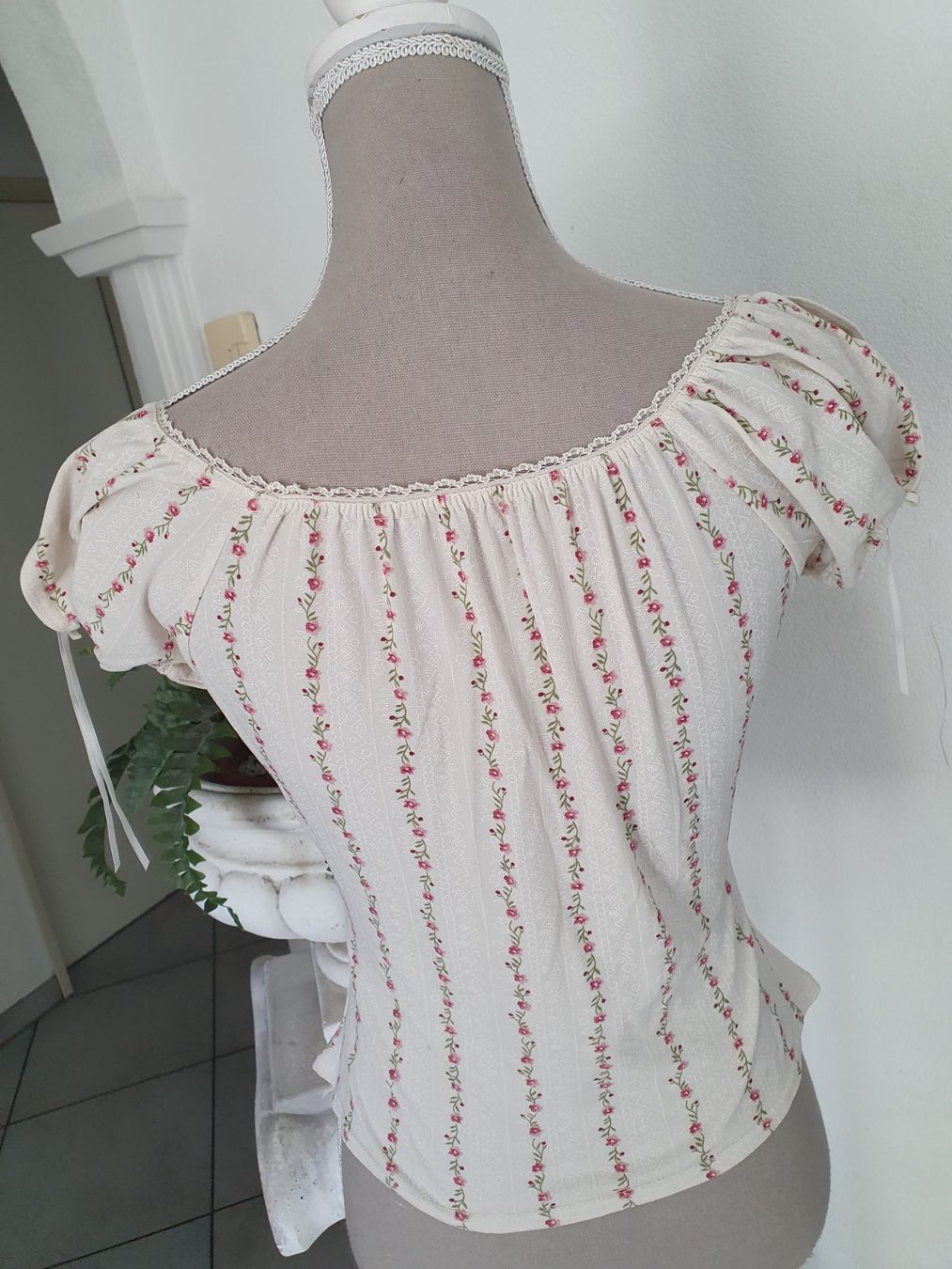 Camicette: Beige Bluse Gr S – Usato da Münsingen venduto da BlackTears-3 4
