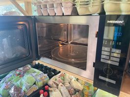 Mikrowelle mit Grill, 25L Kapazität