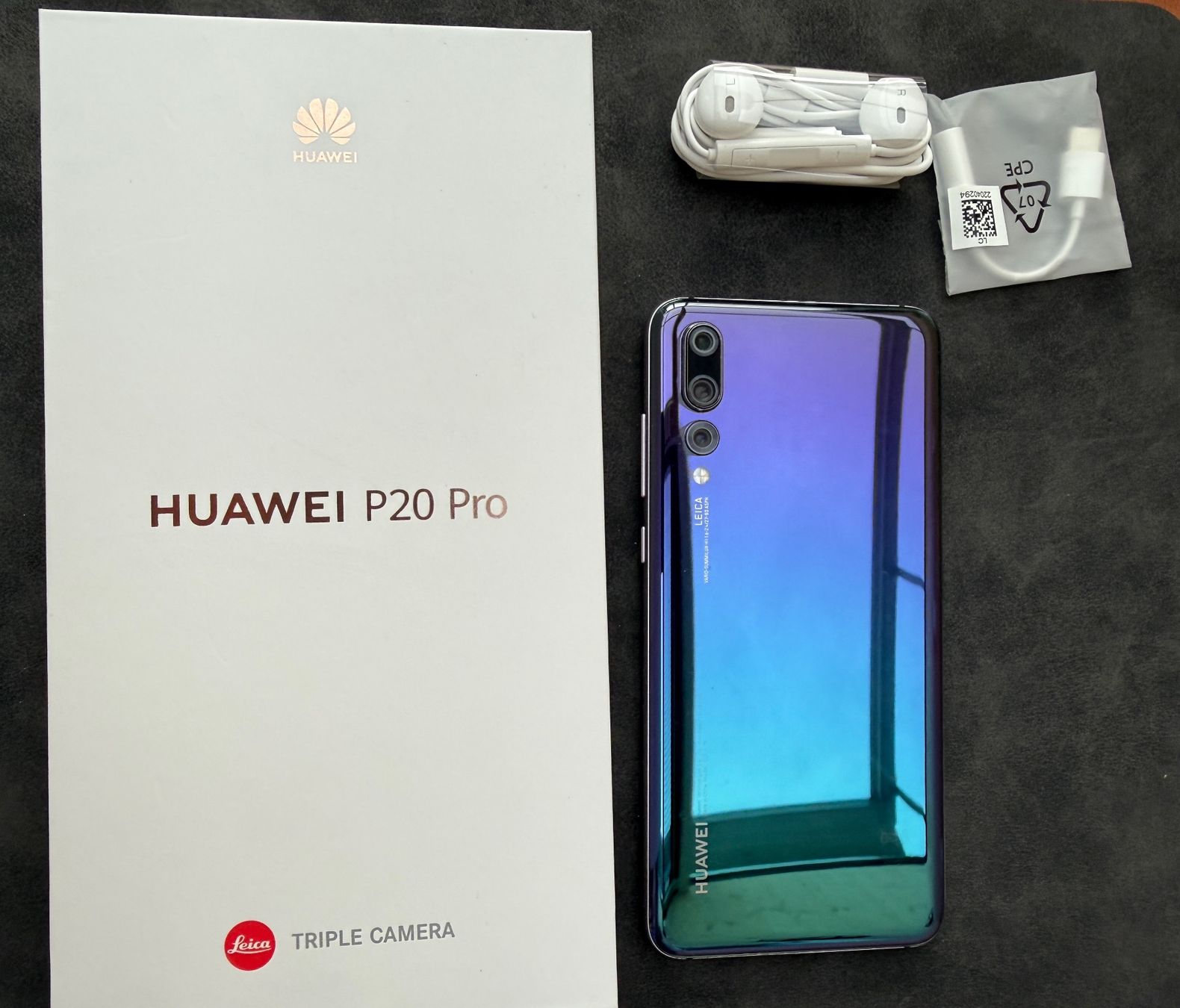 Huawei Telefoni cellulari / Smartphones: Huawei P20 Pro / Twilight 128 GB – Usato da Erlinsbach SO venduto da Donphilio
