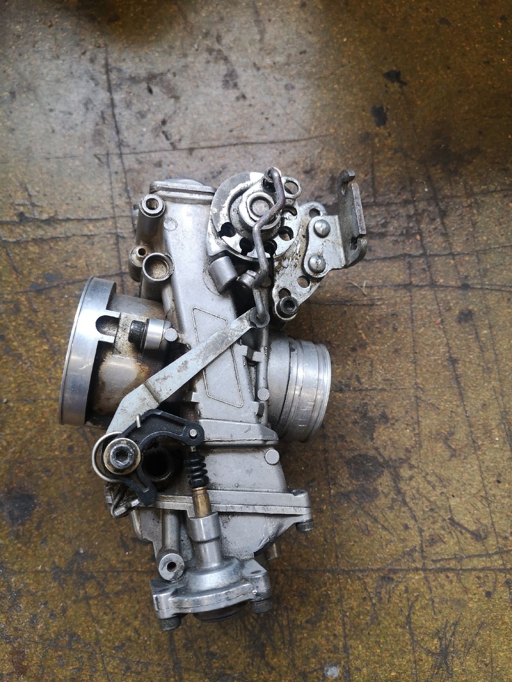 KTM Toutes les pièces détachées moto: Keihin FCR 41 Vergaser – Défectueux à Oschwand par joschi78 1