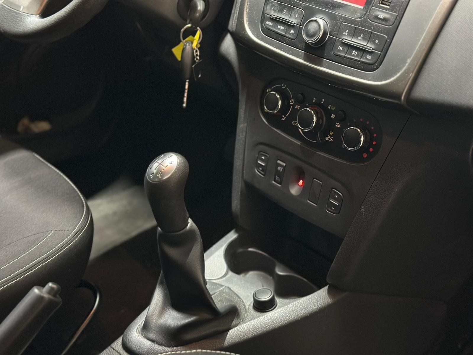 Dacia Automobili: DACIA Logan MCV 0.9 Lauréate – Usato da Aclens venduto da sobacopeludo 3