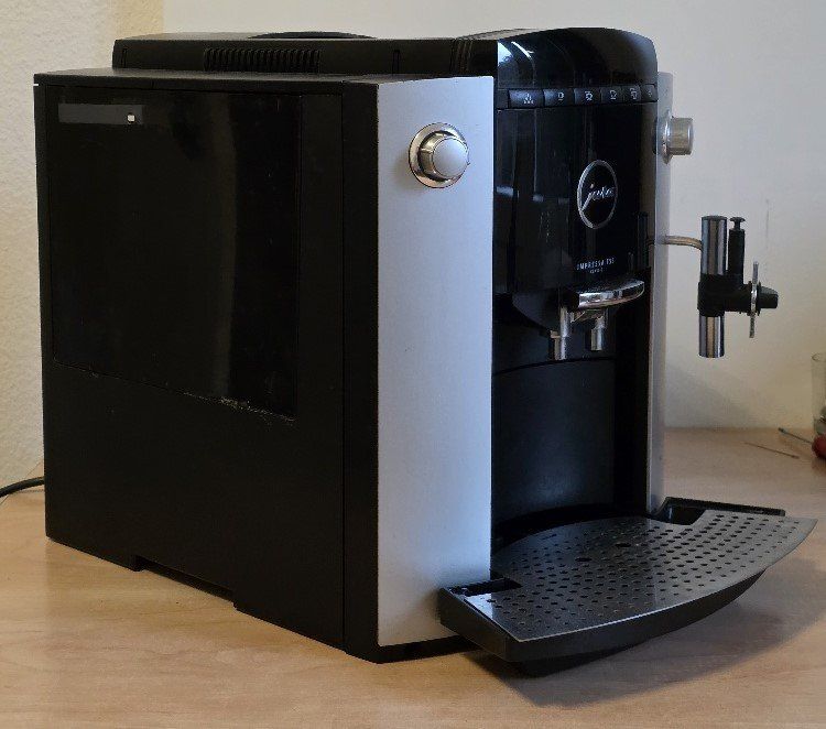 Jura Kaffeemaschinen & Espressomaschinen: Jura F55 – Gebraucht aus Zürich von mimi_zh 2