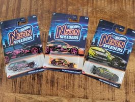 Hot Wheels Neon Speeders 3er Set NEU OVP 2017 Nissan GTR