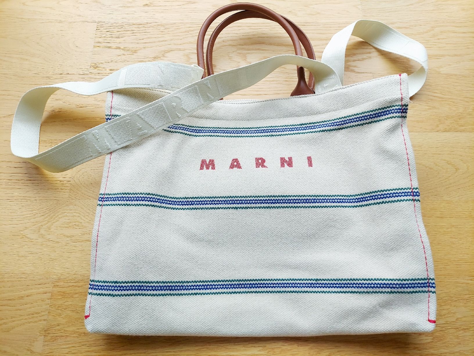 Marni Borse da donna: Grosse Canvas Tasche von MARNI, neu! – Nuovo e nell'imballaggio originale da Wallisellen venduto da Ellasophialove 1