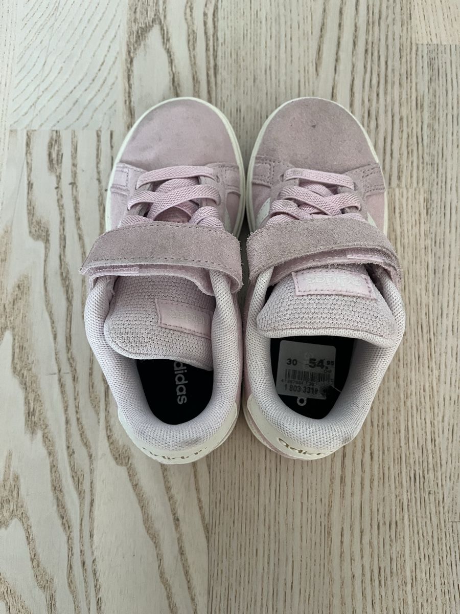 Adidas Scarpe per ragazzi: Neue Turnschuhe Adidas Grösse 30 – Nuovo (secondo la descrizione) da Ennetbaden venduto da Nala05 1