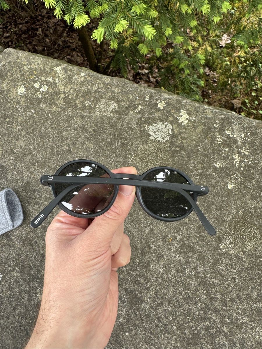 Izipizi Occhiali & Lenti: IZIPIZI Paris Round Sunglasses Black – Usato da Effretikon venduto da rus_2l2p 3