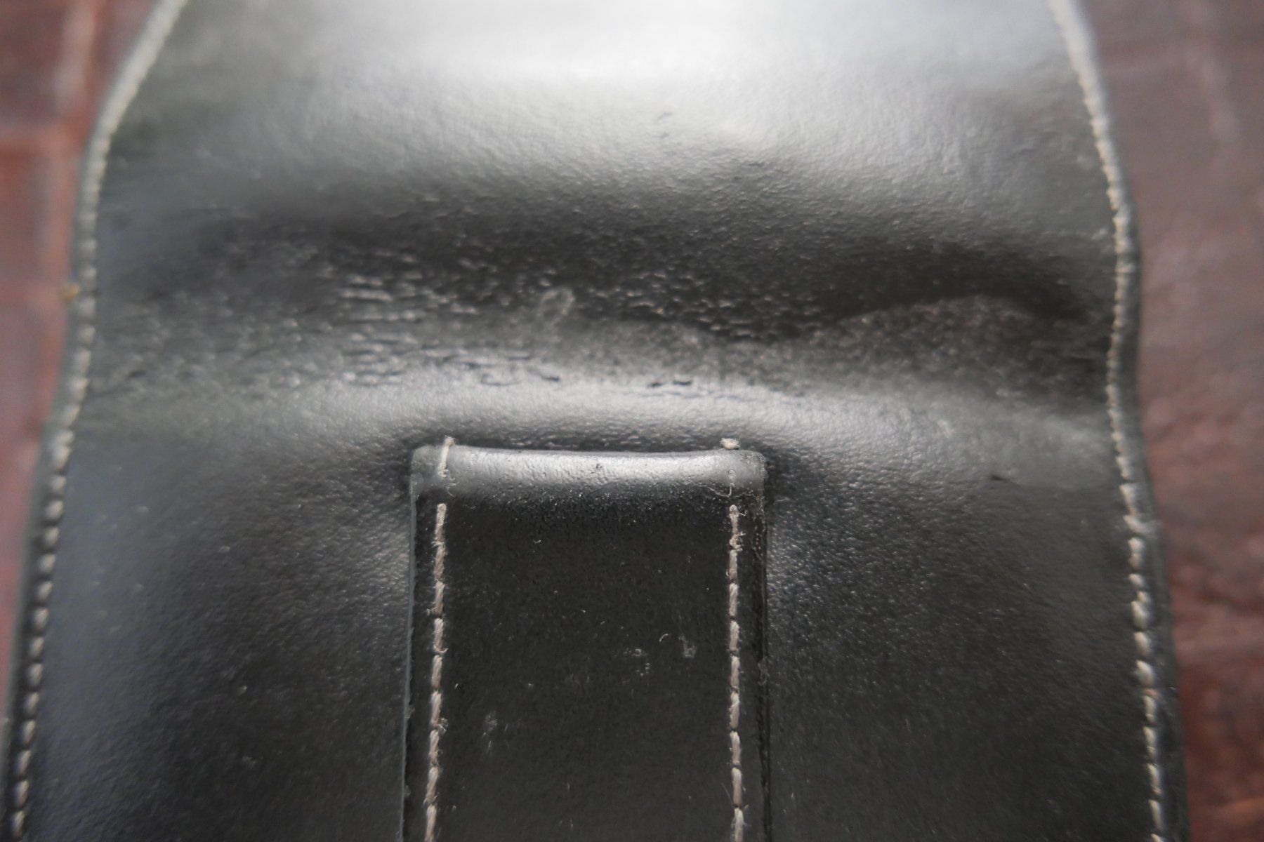 Canon Borse: Étui caméra CANON en cuir souple, noir. Usagé. – Usato da Nyon venduto da WHTF 3