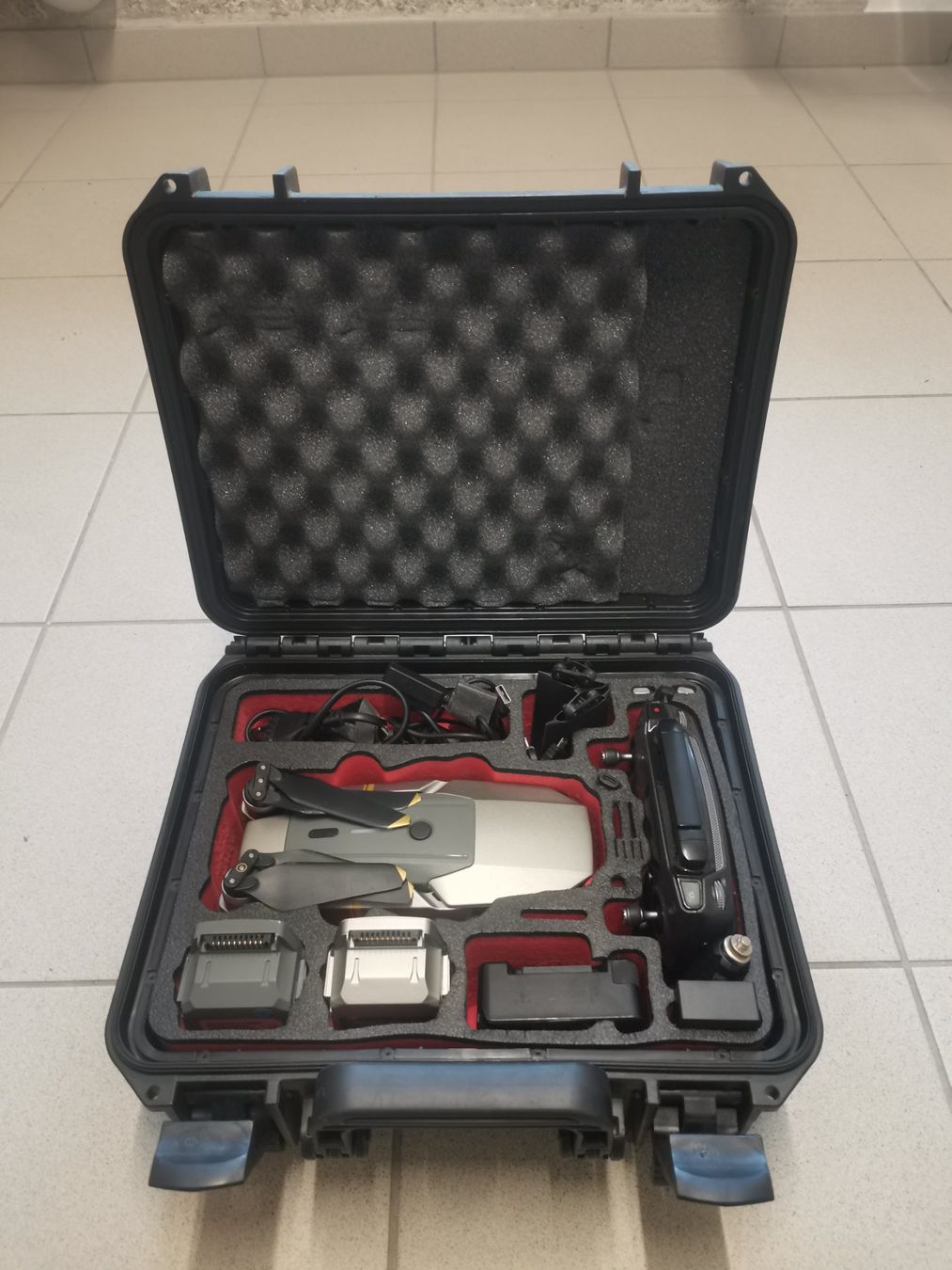 DJI Modellismo RC: Drohne DJI Mavic Pro mit Koffer gebraucht – Usato da Winterthur venduto da Deins_8j77 3