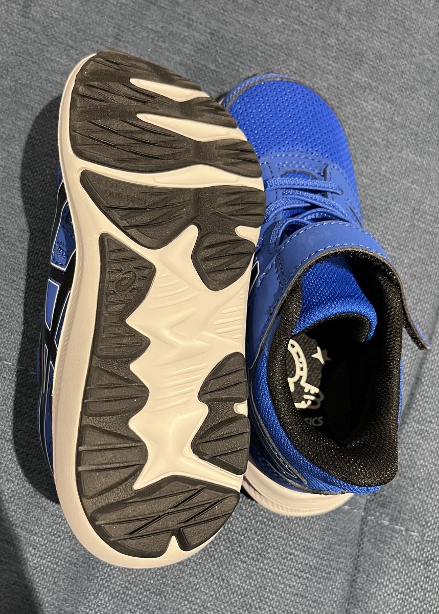 Asics Schuhe für Jungen: NEU Turnschuh Grösse 27 – Neu (gemäss Beschreibung) aus Altikon von shiva123shiva 1