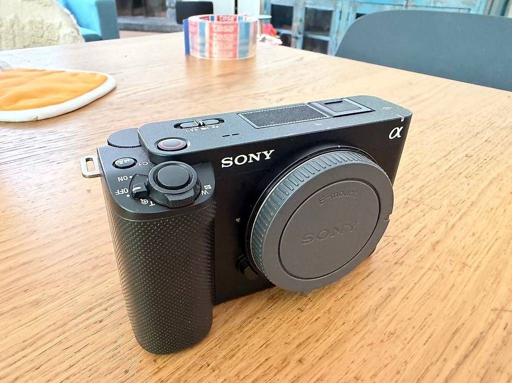 Appareil photo: Sony ZV-E1  Good Condition – D'occasion à Biel/Bienne par tal_c755 1
