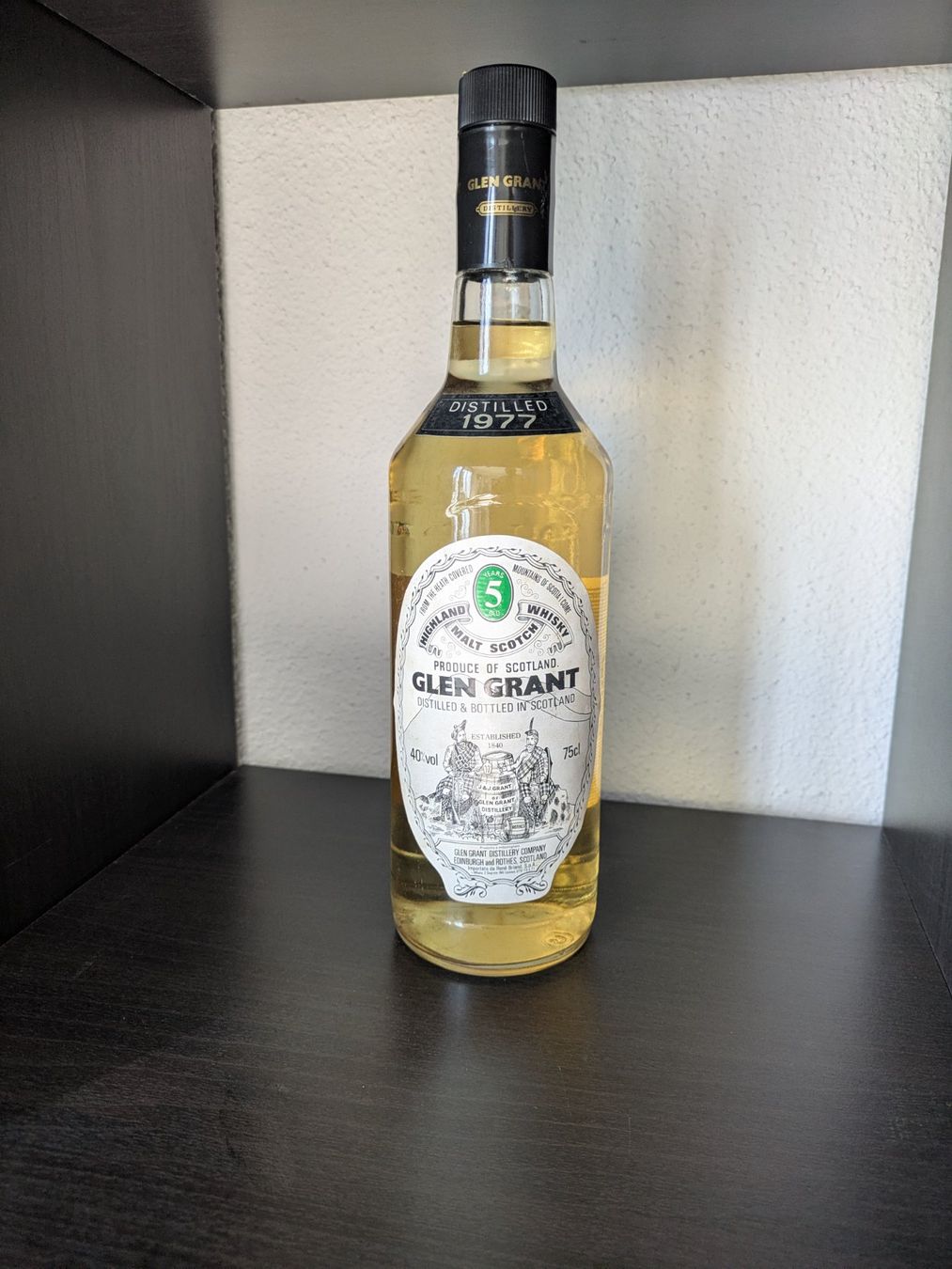 Glen Grant Bevande alcoliche: Glen Grant 5 yrs Whisky 1977 75cl – Nuovo (secondo la descrizione) da Zürich venduto da Vintage_Spirits_Shop