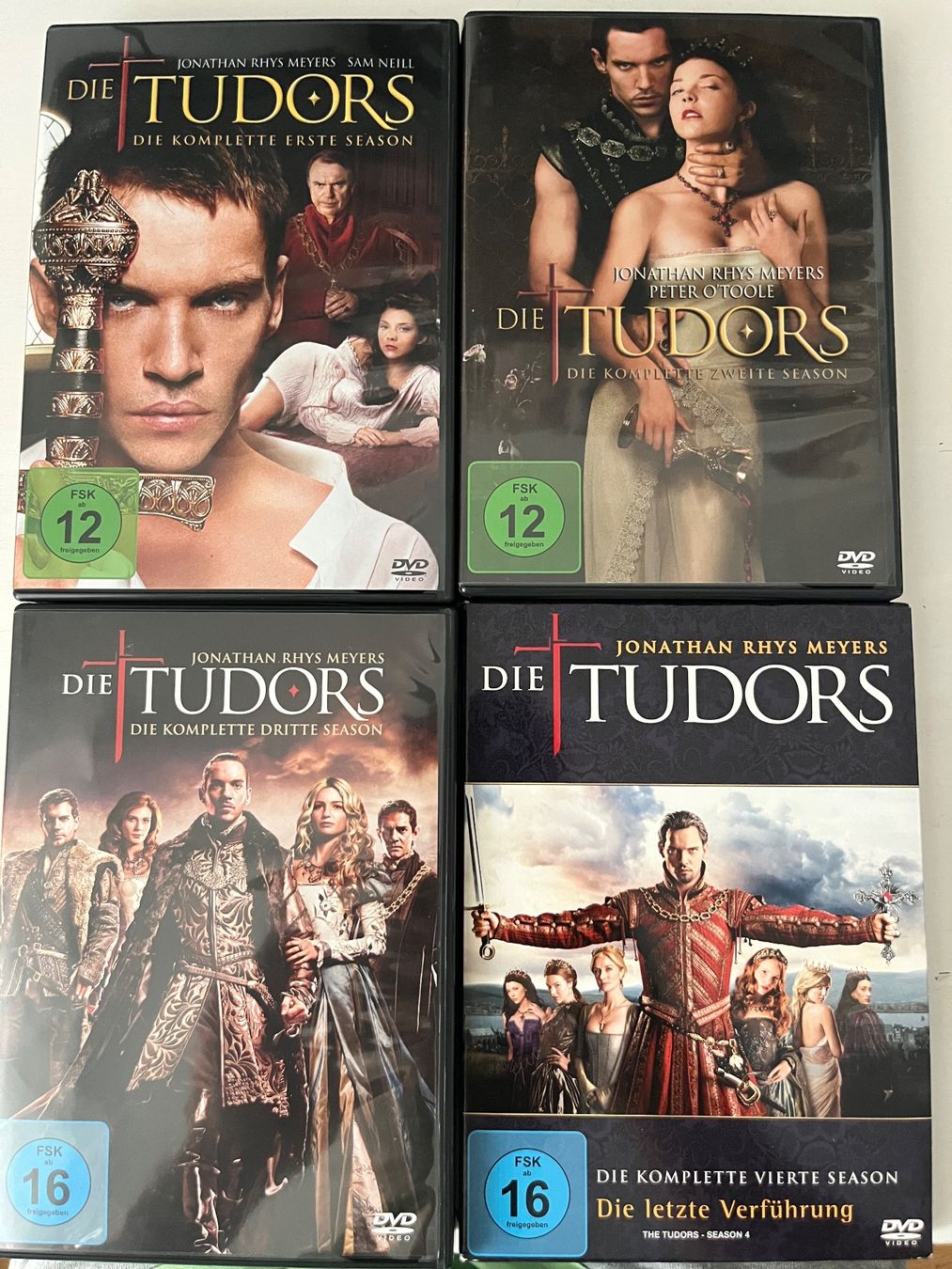 Alle DVDs: Die Tudors - Komplette Staffeln 1-4 – Neu (gemäss Beschreibung) aus Sierre von black.box