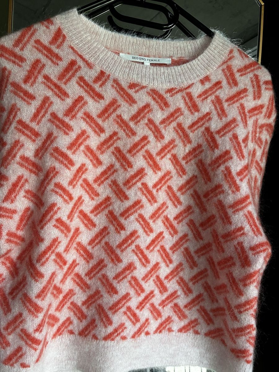 Maglioni & Felpe: Second Female! super toller neuer Strickpullover – Nuovo e nell'imballaggio originale da Winterthur venduto da Mitschg 2