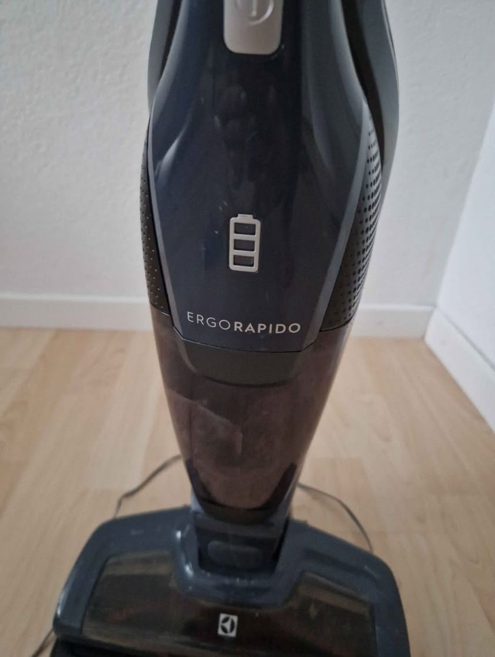 Electrolux Aspirapolveri & Accessori: Akku-Staubsauger Elekrolux – Usato da Riet (Neftenbach) venduto da honeymoon10 1