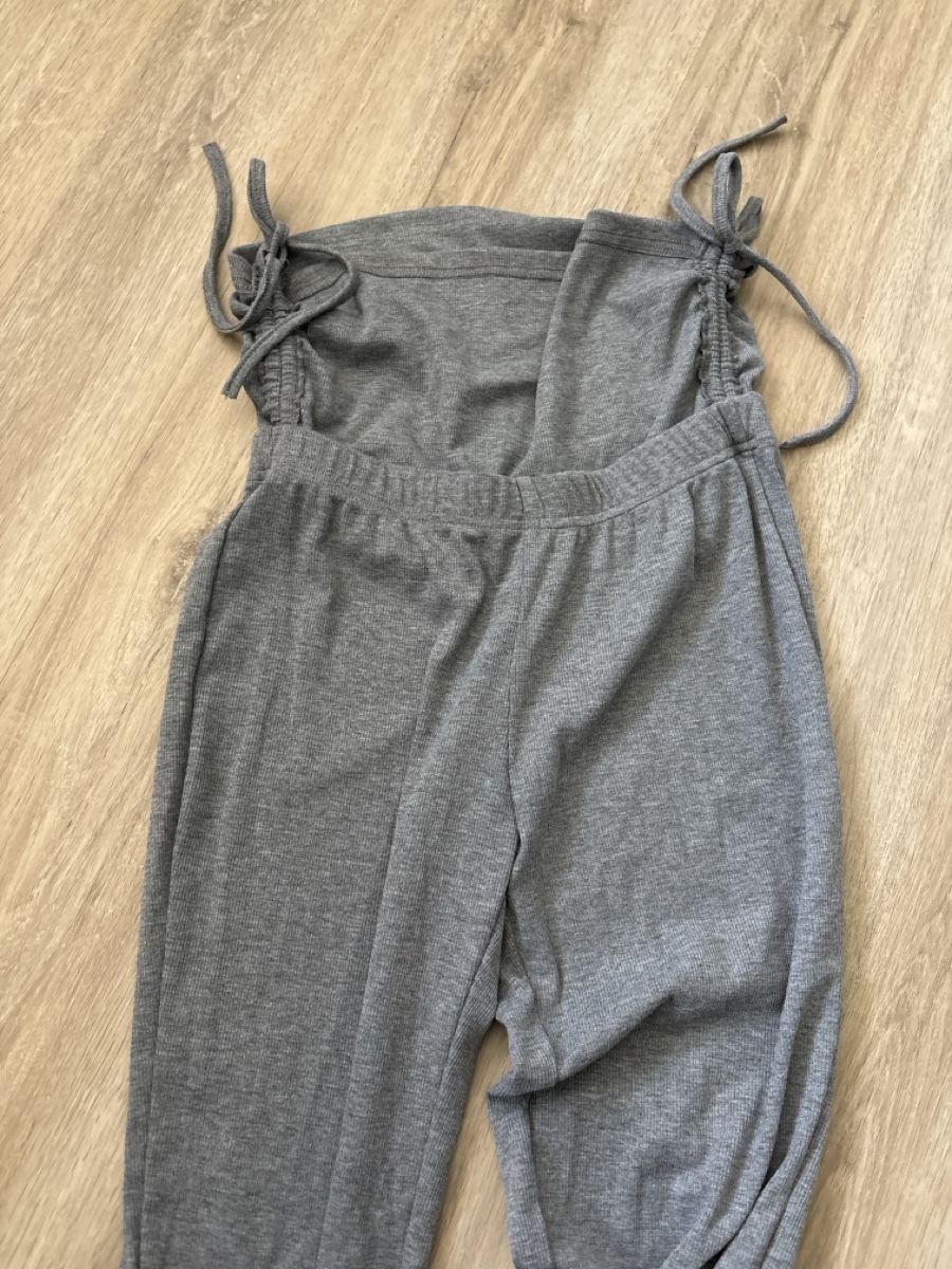 Shein Leggings: Shein Combinaison pantalon ample grise taille XS – Neu (gemäss Beschreibung) aus Delémont von Ma_LoU.01 1