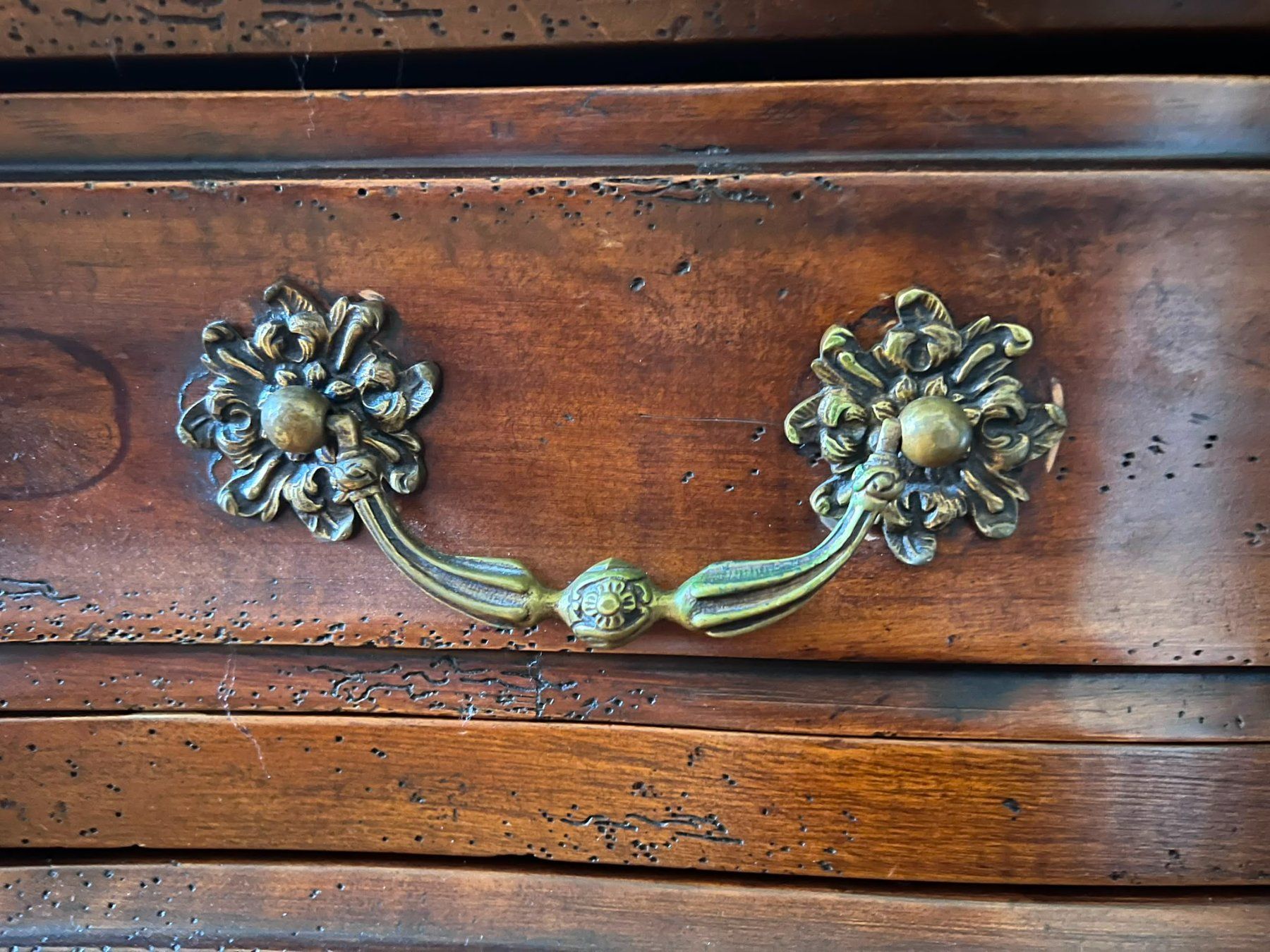 Kommoden: commode de style Louis XV – Gebraucht aus Lausanne von Defgon 3