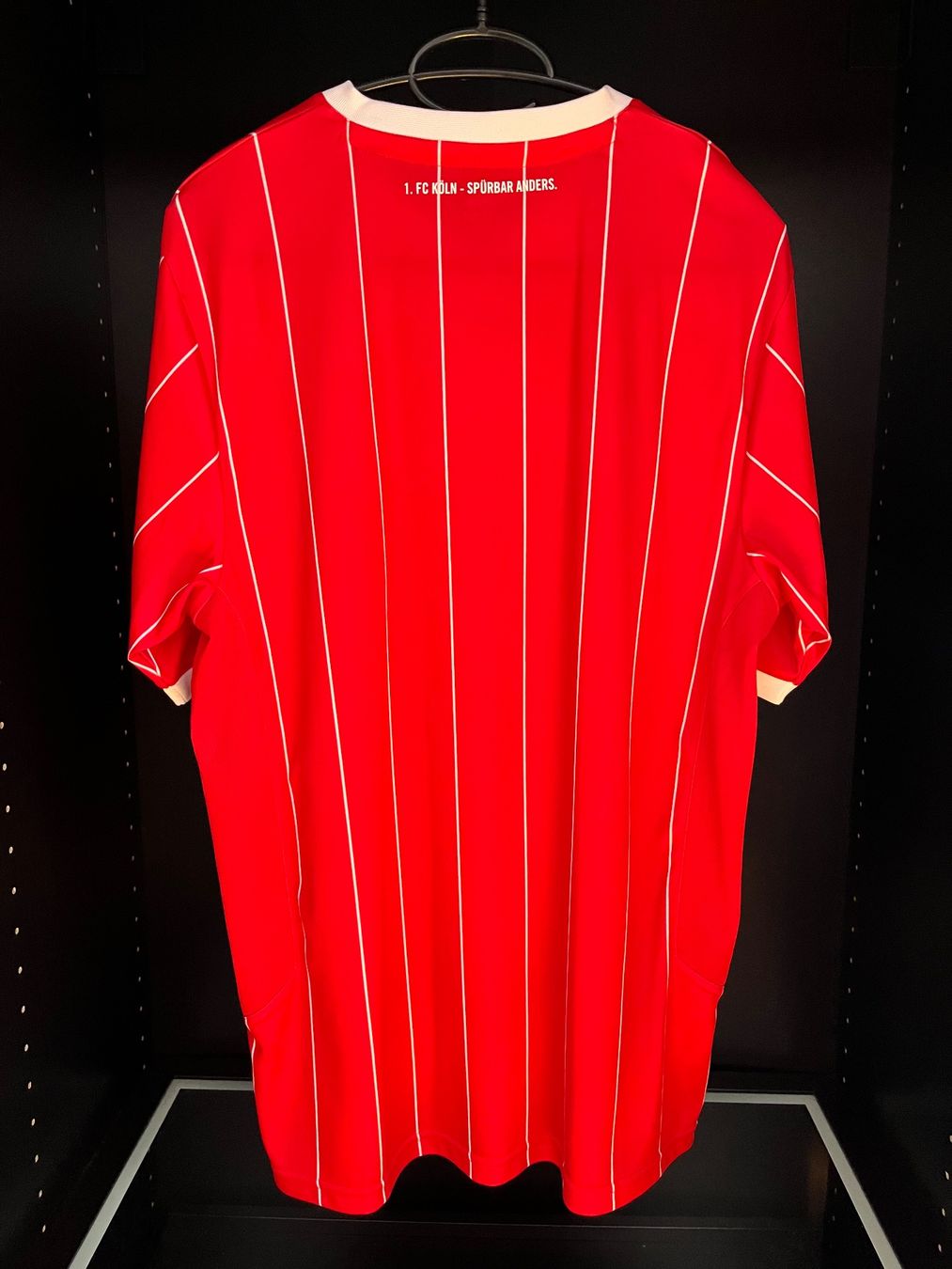 Erima Canottiere & Pantaloni: 1.FC Köln Trikot – Nuovo (secondo la descrizione) da Näfels venduto da dom_9p7f 1