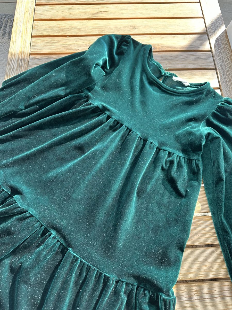 Mango Vestiti & Gonne: Samtkleid 128, grün – Usato da Hochdorf venduto da lefaho 2