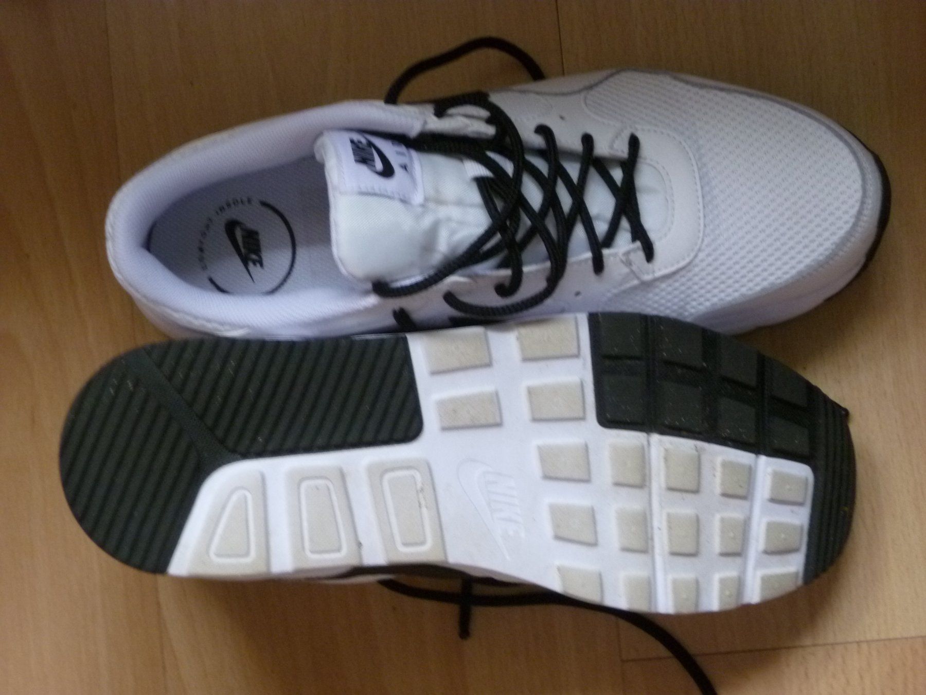 Nike Scarpe da uomo: NIKE RUNNING SCHUHE GR. 45 – Nuovo (secondo la descrizione) da Safenwil venduto da universum78 1