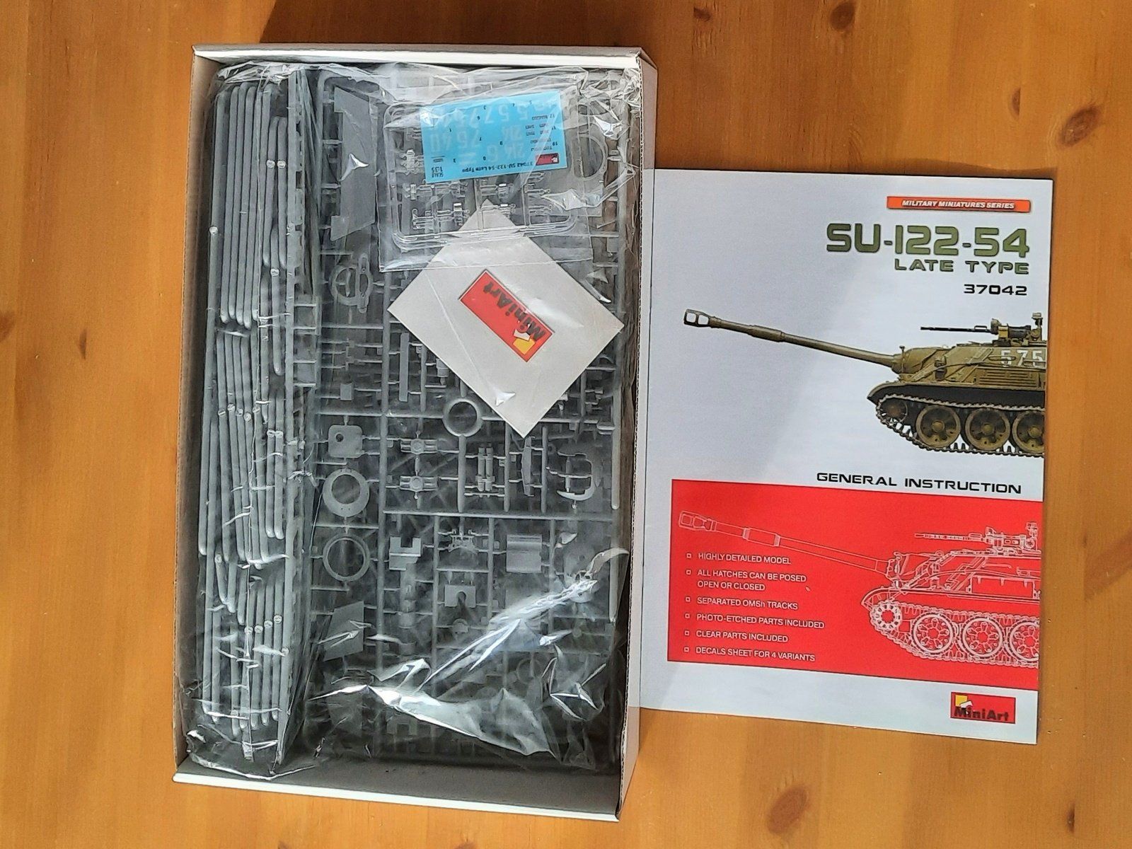 Kit di modellismo & Modellini statici: Miniart SU-122-54 kit 1/35 – Usato da Châtel-St-Denis venduto da manzanita71 1
