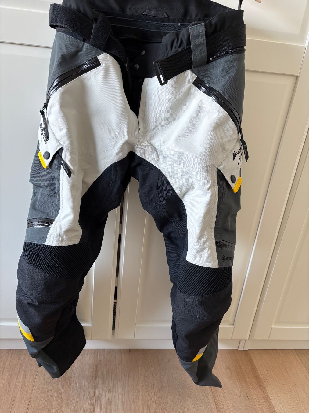 Lotti di vestiti: Motorrad Kleidung Compañero ULTIMATE Touratech – Nuovo (secondo la descrizione) da Immensee venduto da var_hx58 3