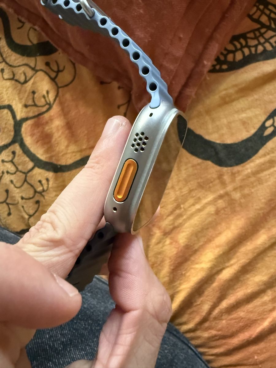 Apple Smartwatch: Apple Watch Ultra 3 – Usato da Zürich venduto da eri_kcg9 5