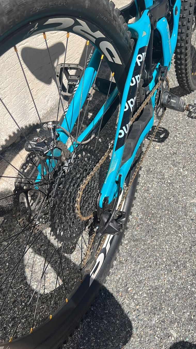 Specialized Biciclette: Specialized Enduro Comp 2021 - Custom – Usato da Adliswil venduto da alb_vym5 5
