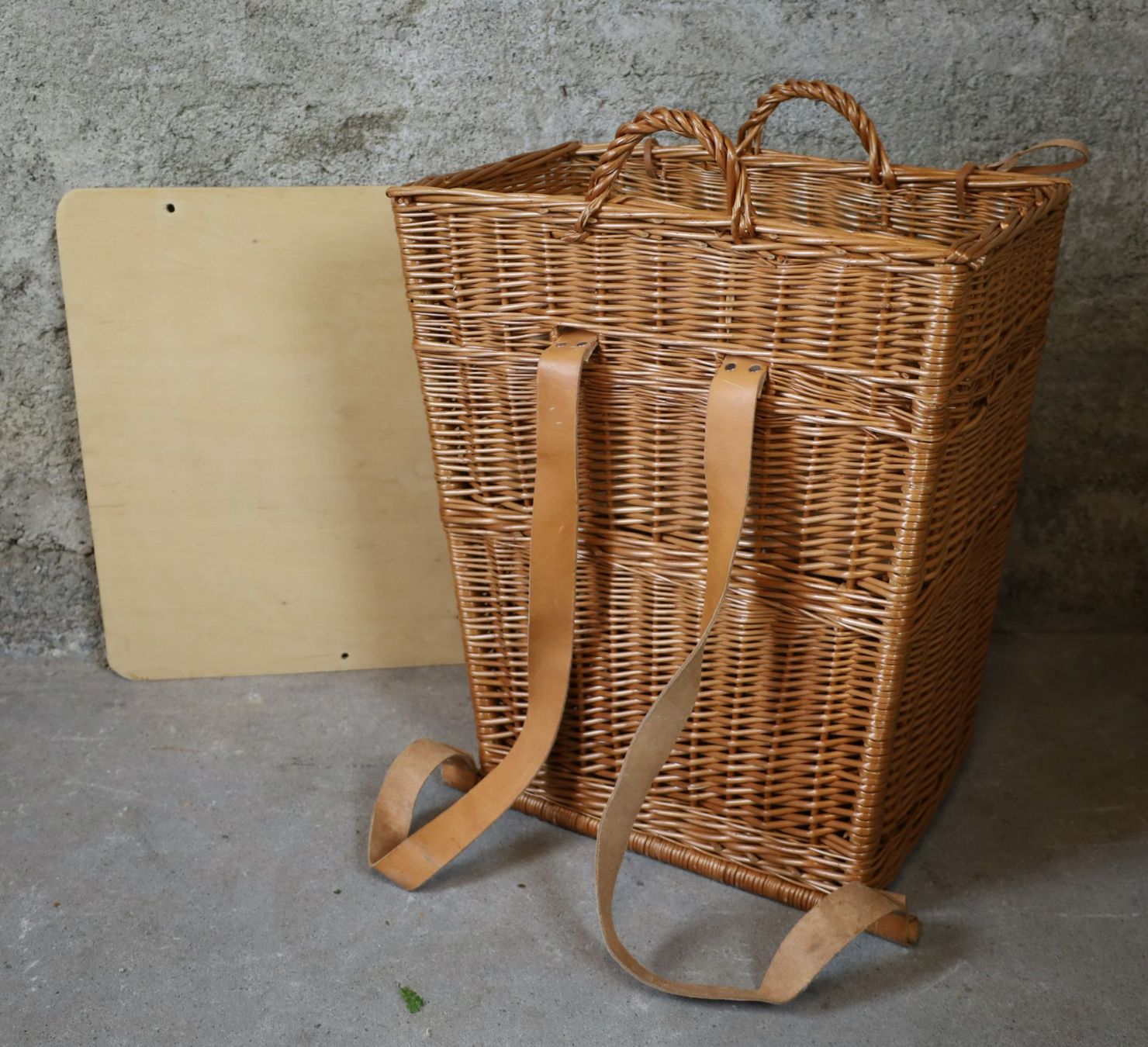 Altro per la casa: Picknick Korb, Weidekorb, Blumenkorb, Rucksack, Pflanzenkorb – Usato da Birrwil venduto da brandschatz_birrwil 7