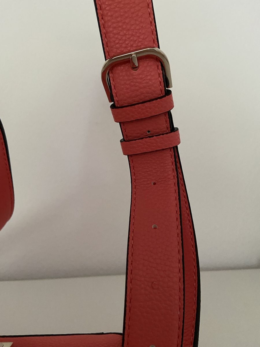Guess Borse da donna: Guess Tasche – Usato da Bülach venduto da kittygismo 4