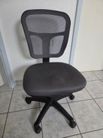 Chaise de bureau grise