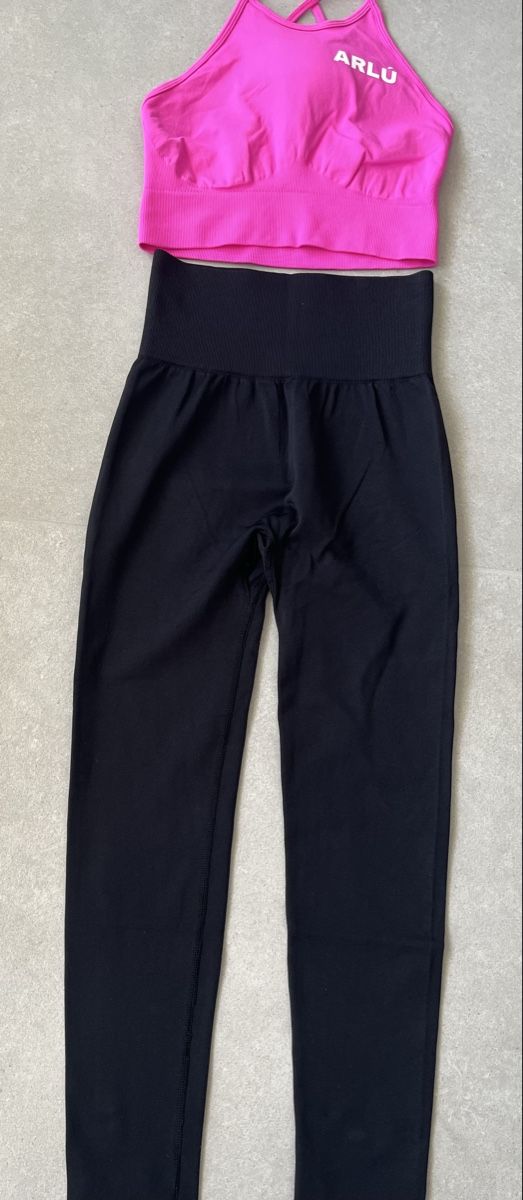 Kleiderpakete: Sportset Gr.S – Gebraucht aus Dulliken von Sanni03