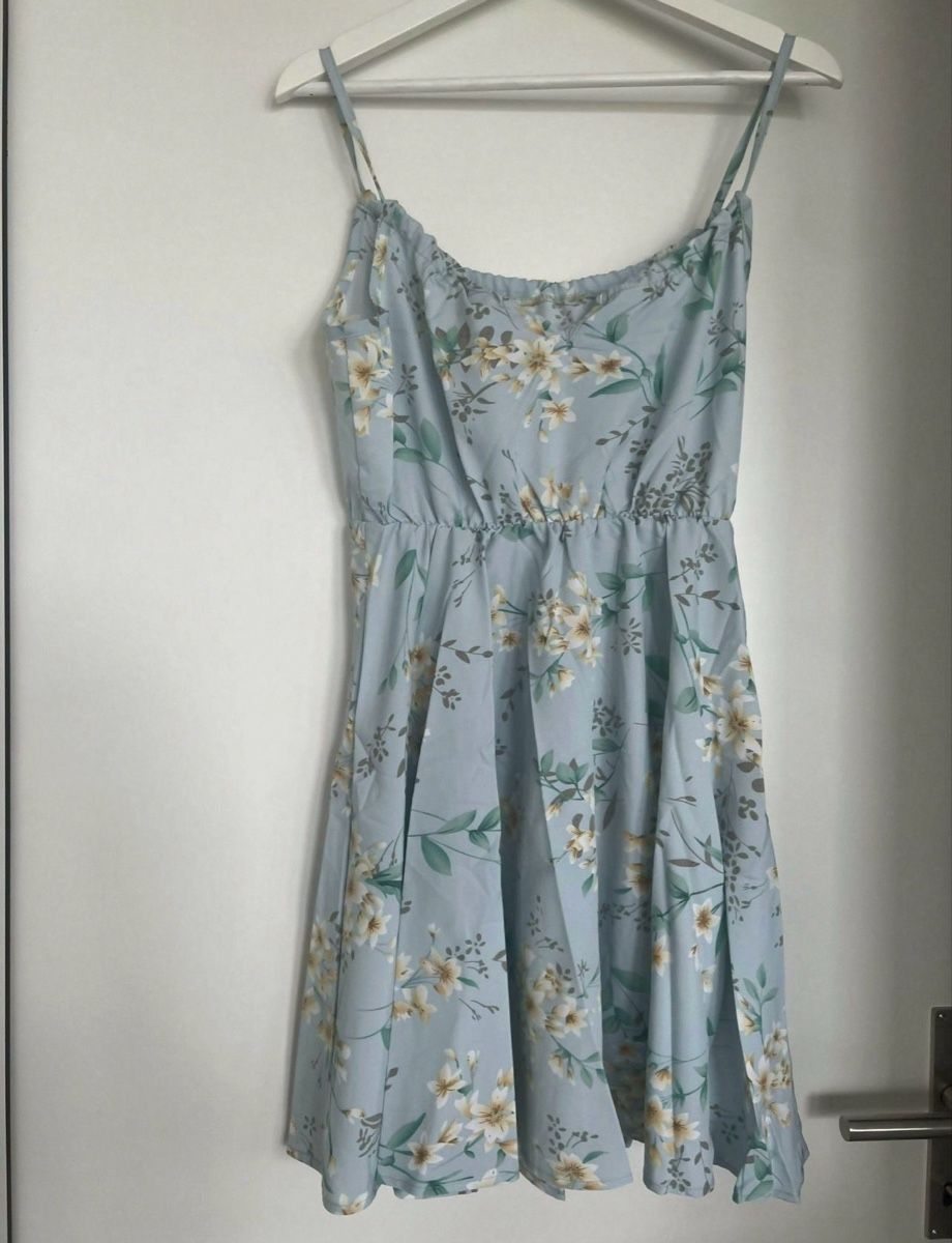 Kleider: HELLBLAUES SOMMERKLEID GRÖSSE S – Neu und originalverpackt aus Dübendorf von ali_g7p8