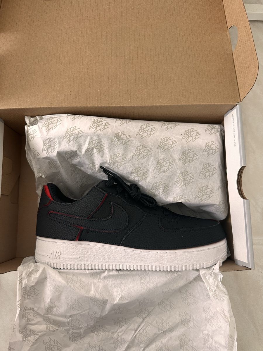 Nike Herrenschuhe: Nike Air Force 1/1 Grösse 39, Neu! – Neu und originalverpackt aus Rotkreuz von nobue